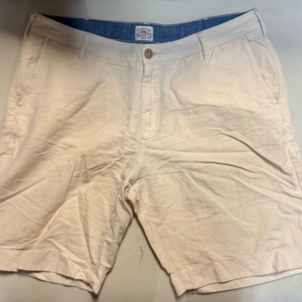 Faherty Cream Shorts size 34